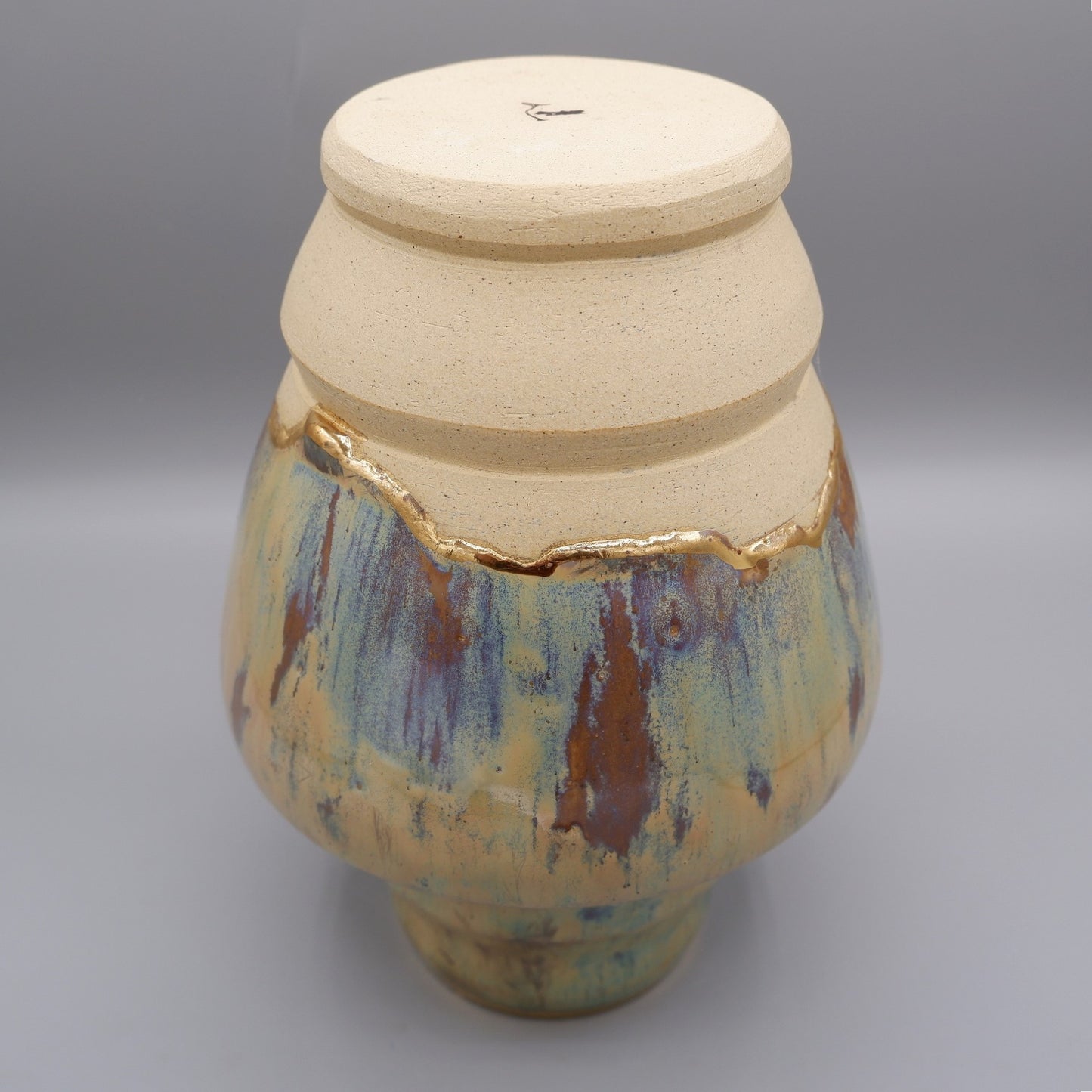 Gold Series: Vase 3