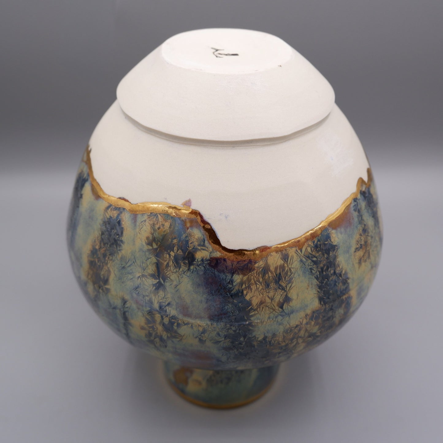 Gold Series: Vase 1