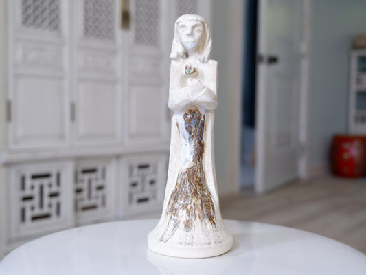 Hold On Statuette