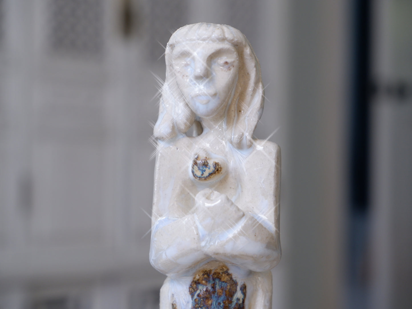Hold On Statuette