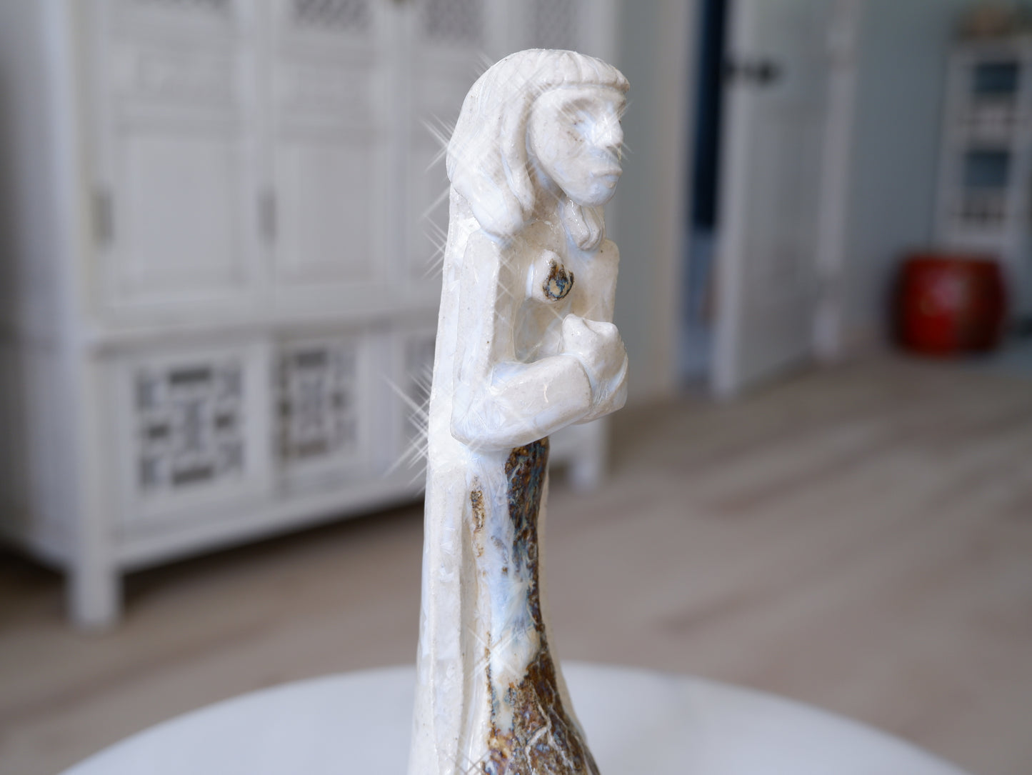 Hold On Statuette
