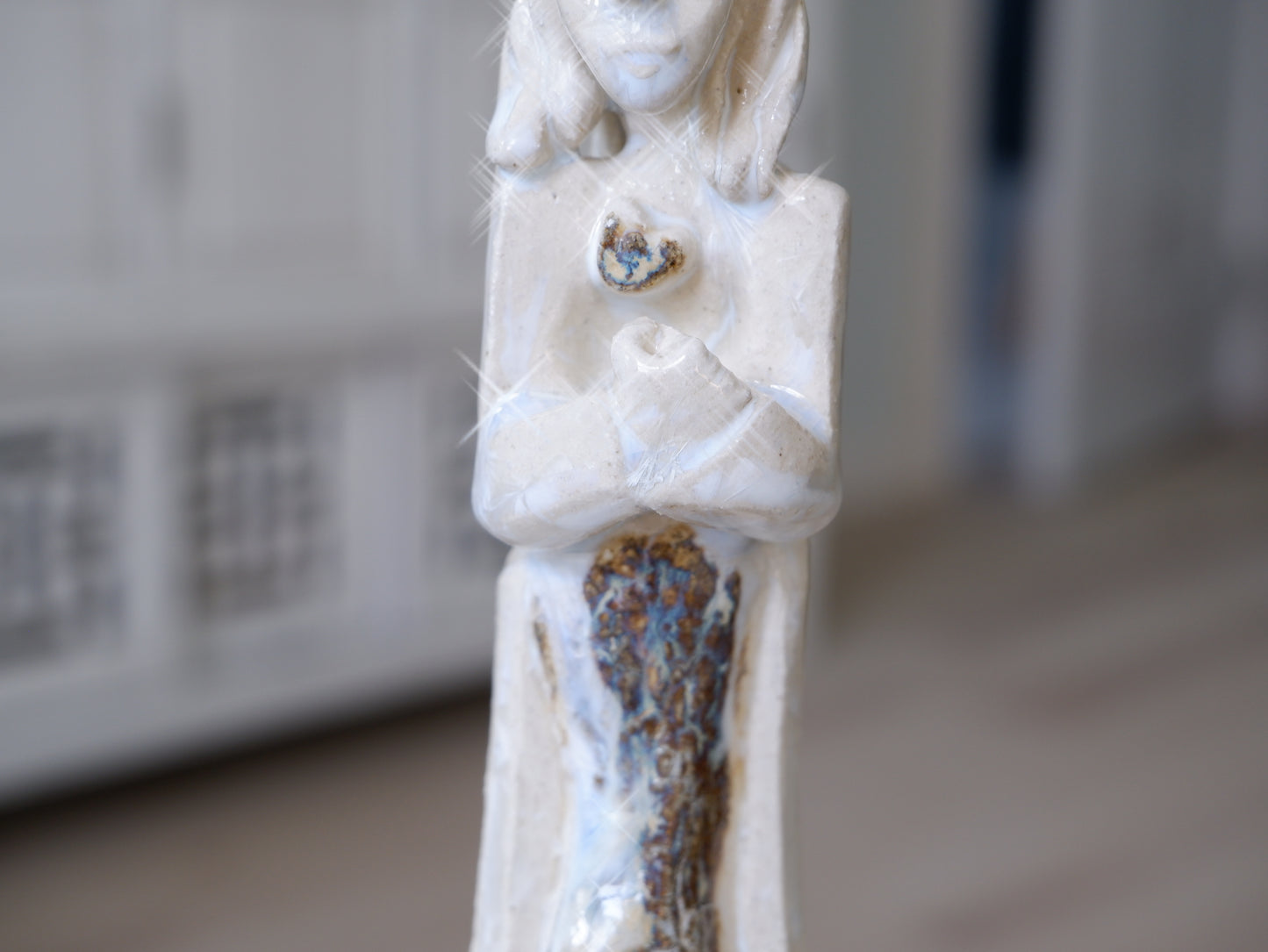 Hold On Statuette