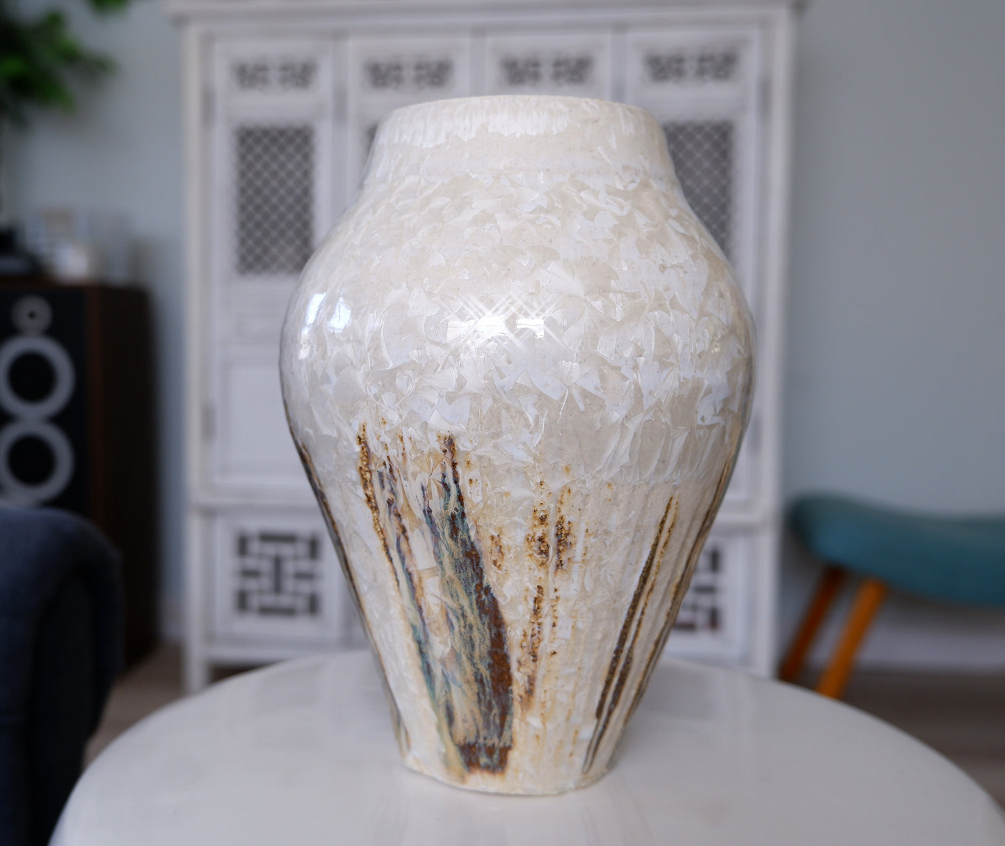 Window-carved medium vase