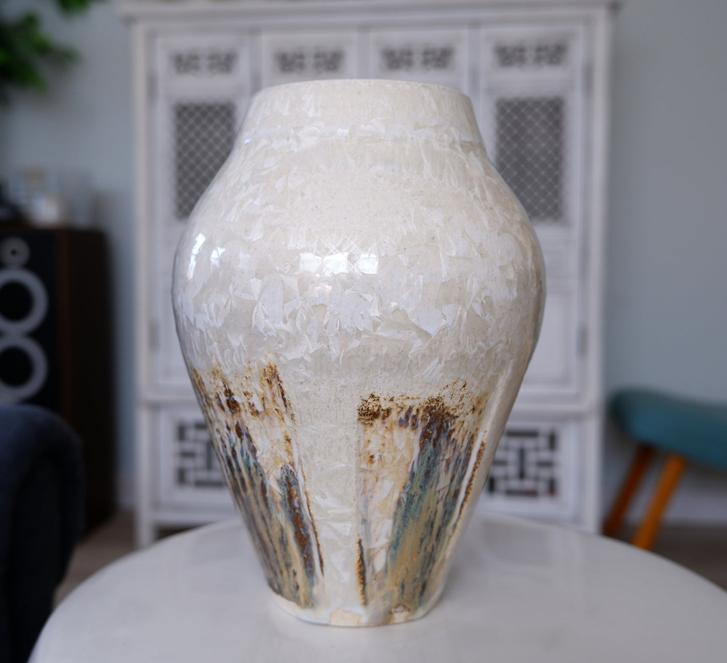 Window-carved medium vase