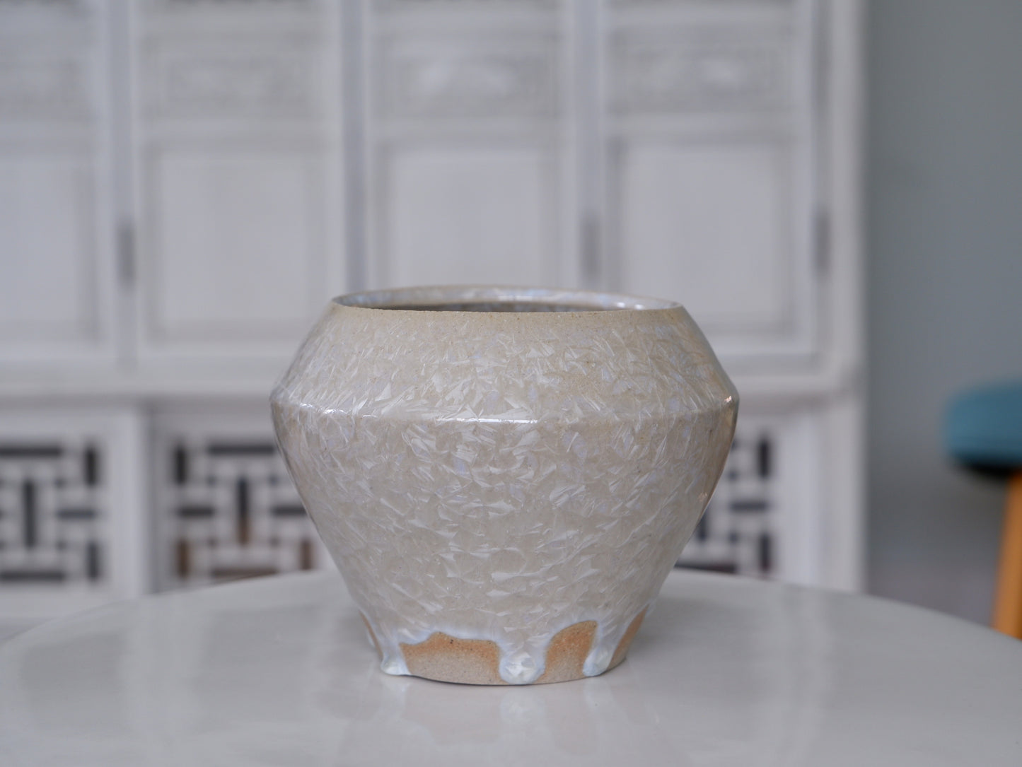 Buff clay vase