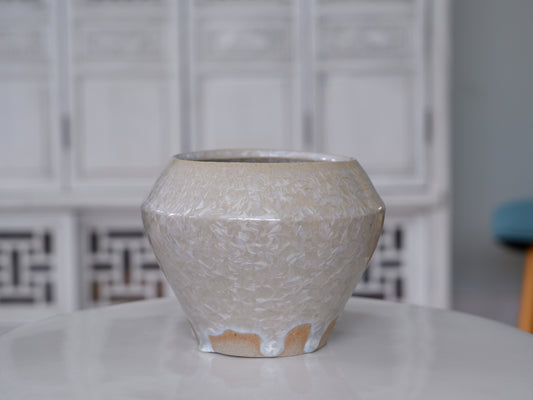 Buff clay vase